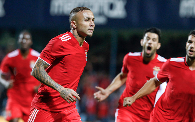 皇冠体育登录入口-赛前亚冠焦点战；本菲卡门线救险；目标明确；训练强度明显提升(lol历届s赛冠军一览表)